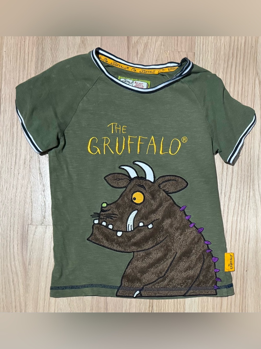 M&S The Gruffalo Plush Applique Green Kids Graphic Tee Top 4/5 4 5